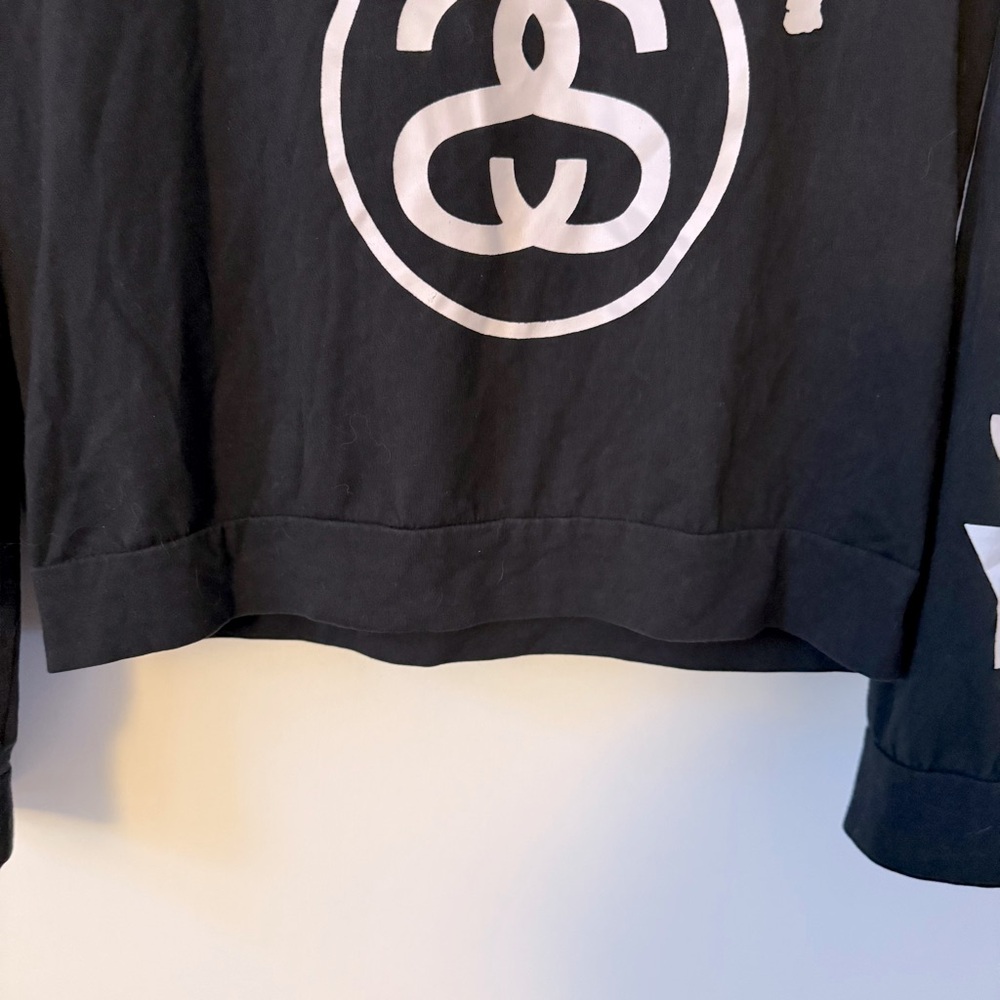 Stussy Long Sleeve Graphic Logo Tee in black and white - Picture 5 of 12